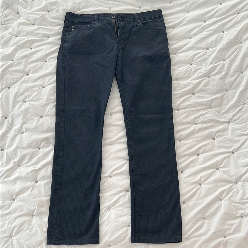 Men’s AG Everett blue herringbone pants, size 32x34